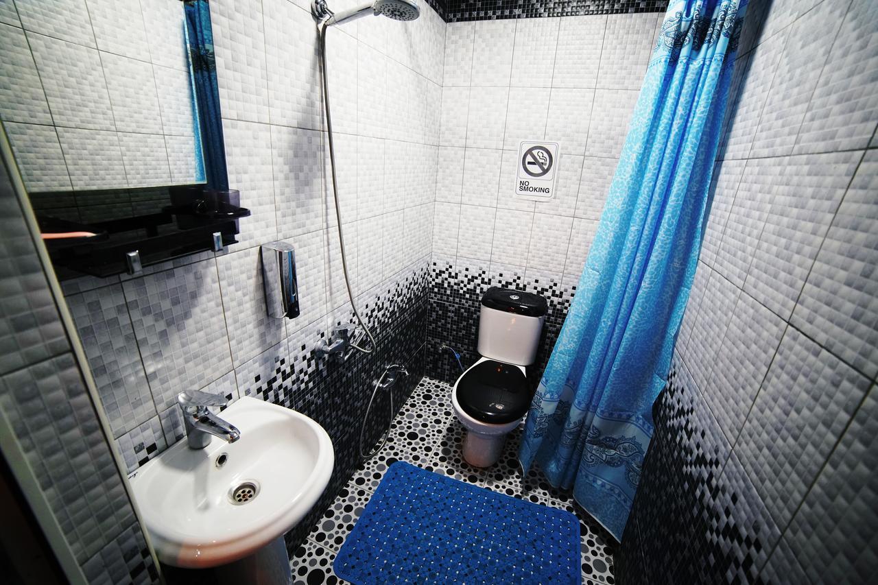 Amsterdam Hostel Baku Ngoại thất bức ảnh